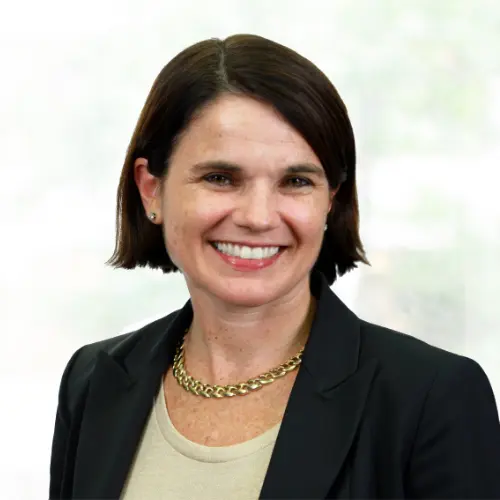 Jacquie Moen's headshot